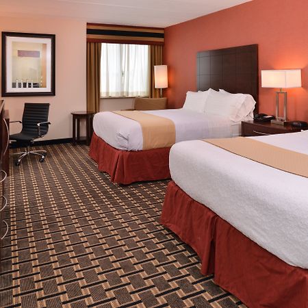 Holiday Inn New London By Ihg Exterior photo