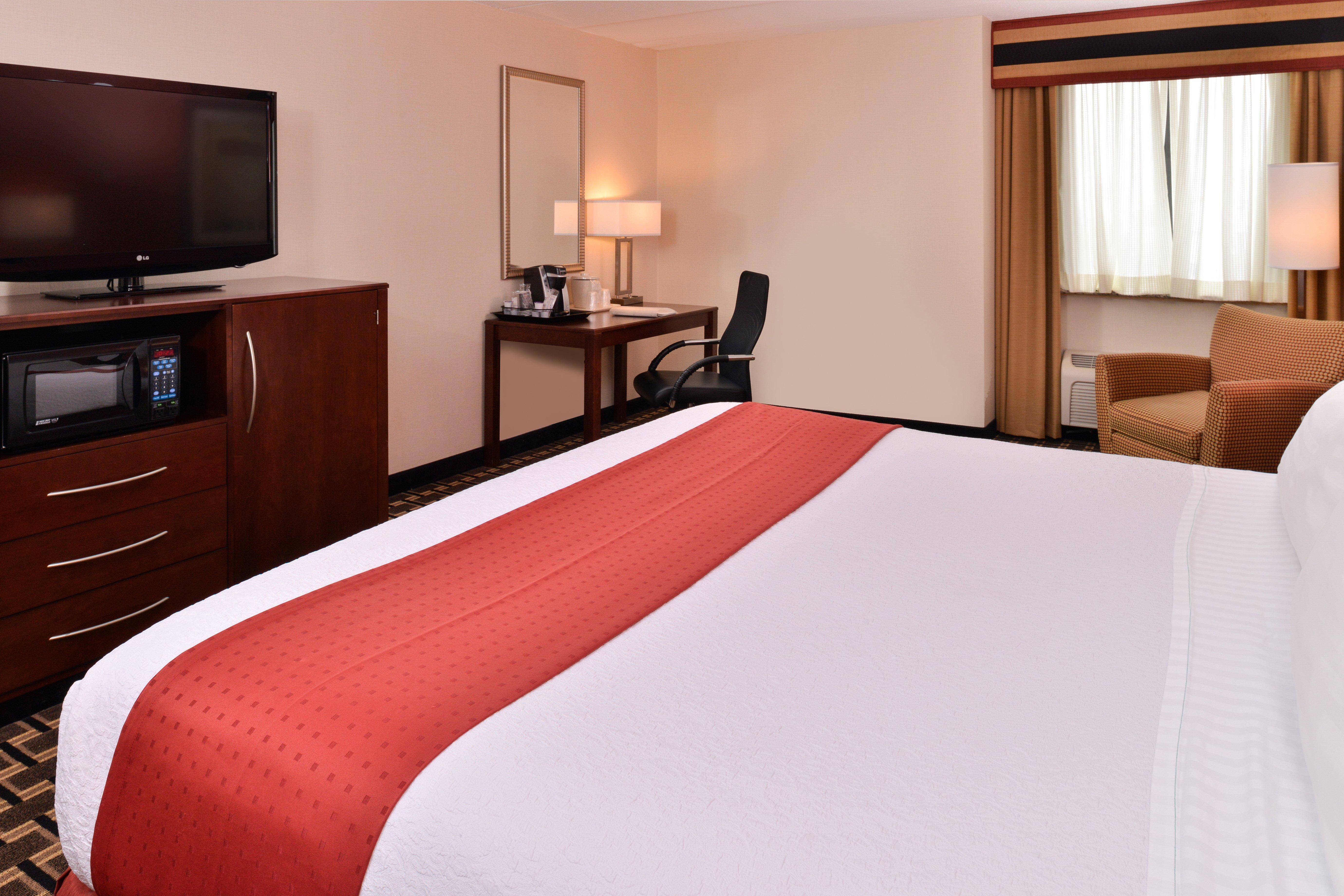 Holiday Inn New London By Ihg Exterior photo